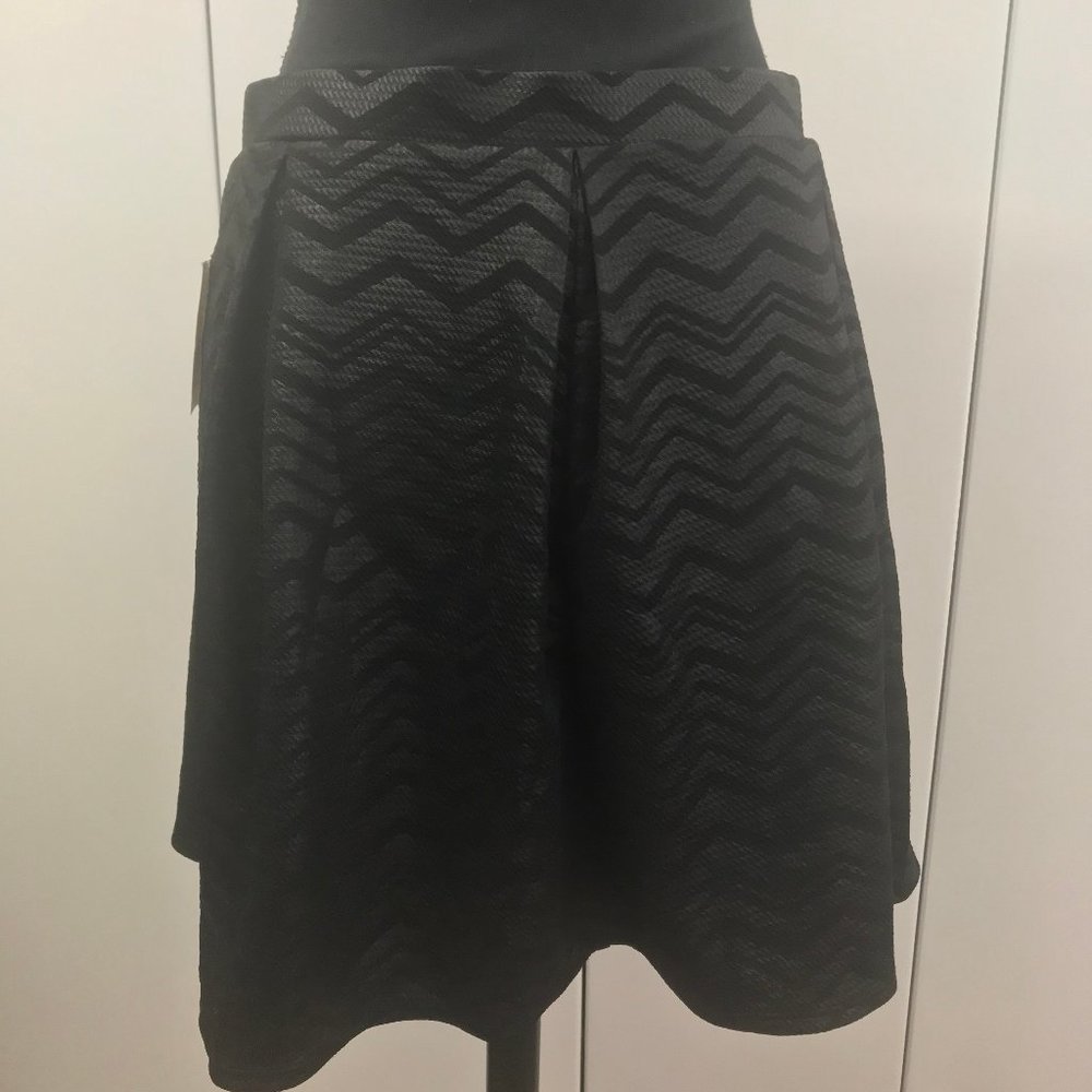 Basic BLACK Flared Skater Skirt